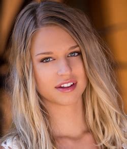 teen pornostars|Category:American pornographic film actresses